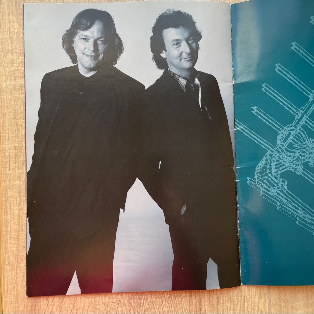 Pink Floyd 1987 tour program - Picture 6 of 15